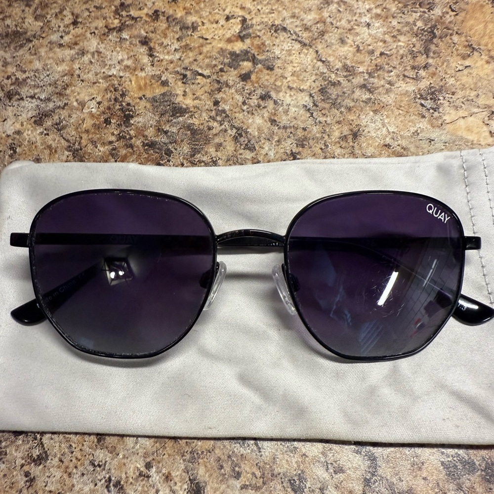 Quay Australia BIG TIME Polarized Sunglasses